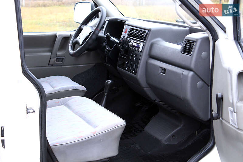 Минивэн Volkswagen Transporter 1999 в Виннице