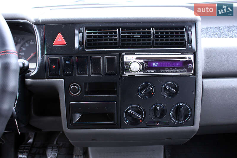 Минивэн Volkswagen Transporter 1999 в Виннице