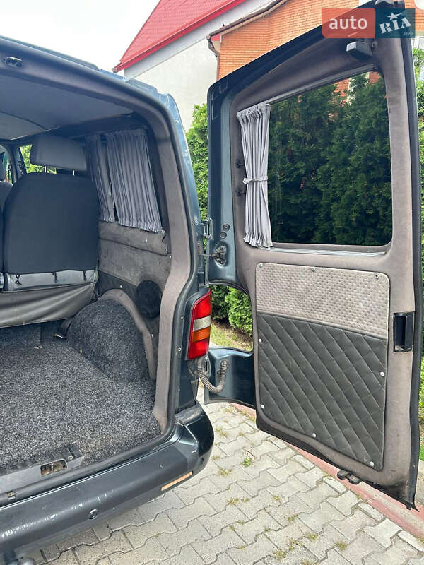 Мінівен Volkswagen Transporter 2006 в Хмельницькому