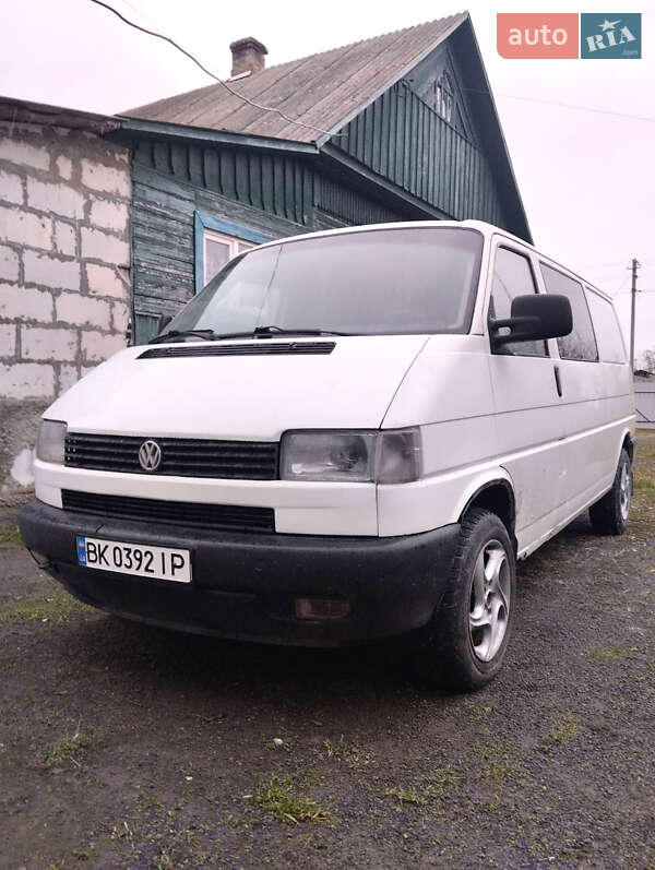 Минивэн Volkswagen Transporter 1998 в Рокитном фото Минивэн Volkswagen Transporter 1998 в Рокитном