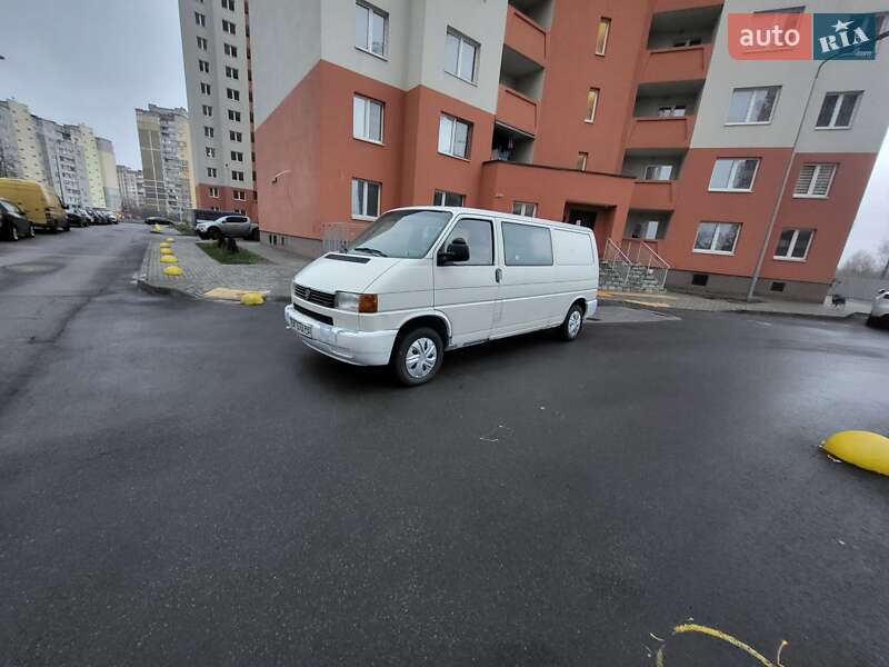 Мінівен Volkswagen Transporter 2002 в Києві