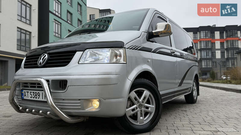 Мінівен Volkswagen Transporter 2005 в Івано-Франківську