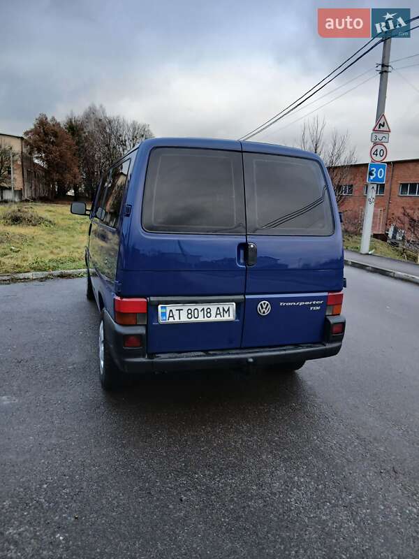 Мінівен Volkswagen Transporter 2003 в Рівному