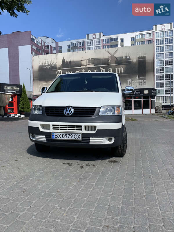 Минивэн Volkswagen Transporter 2006 в Хмельницком