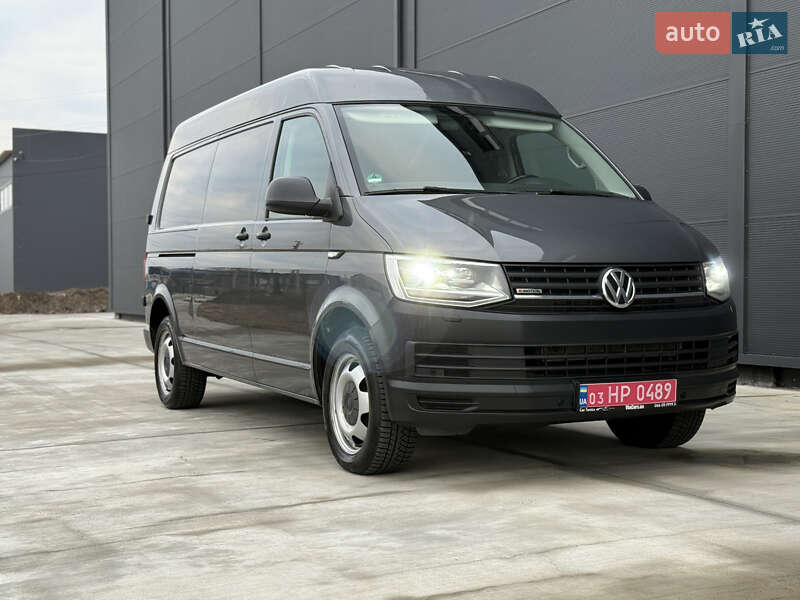 Вантажний фургон Volkswagen Transporter 2018 в Броварах