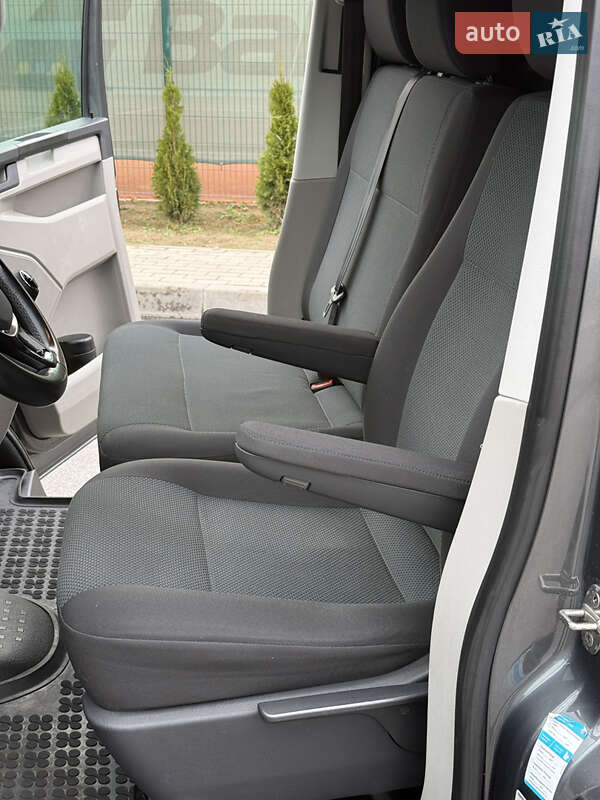 Вантажний фургон Volkswagen Transporter 2018 в Броварах