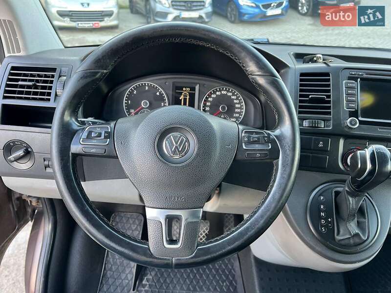 Минивэн Volkswagen Transporter 2014 в Львове