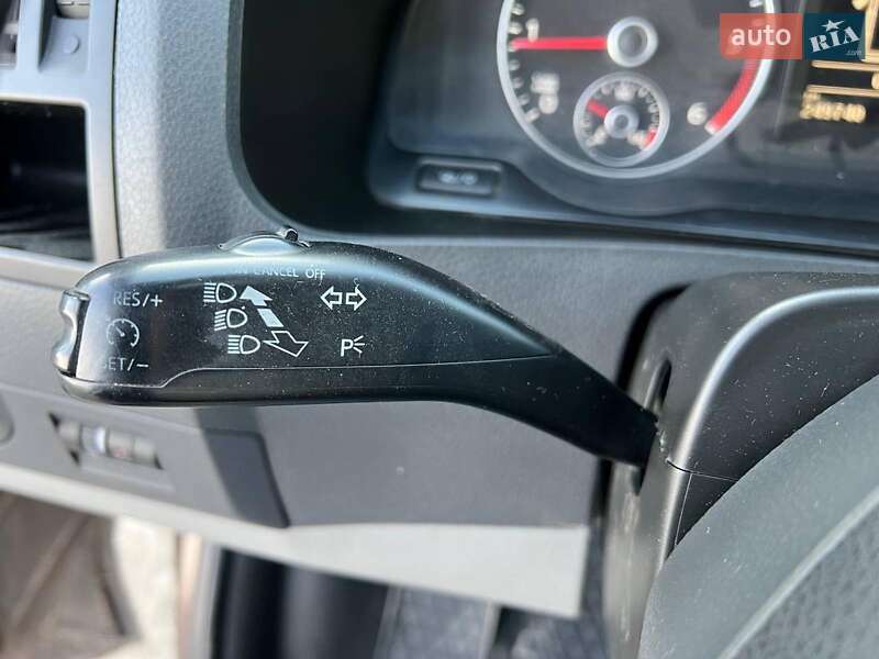 Минивэн Volkswagen Transporter 2014 в Львове