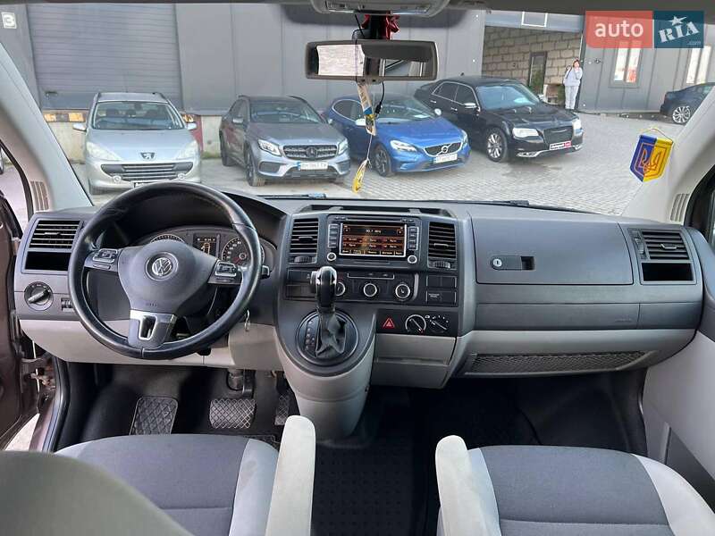 Минивэн Volkswagen Transporter 2014 в Львове