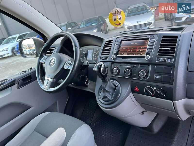 Минивэн Volkswagen Transporter 2014 в Львове
