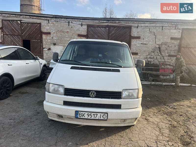 Грузопассажирский фургон Volkswagen Transporter 1994 в Ровно фото 2 Грузопассажирский фургон Volkswagen Transporter 1994 в Ровно