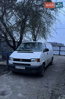 Грузовой фургон Volkswagen Transporter 1996 в Русской Поляне