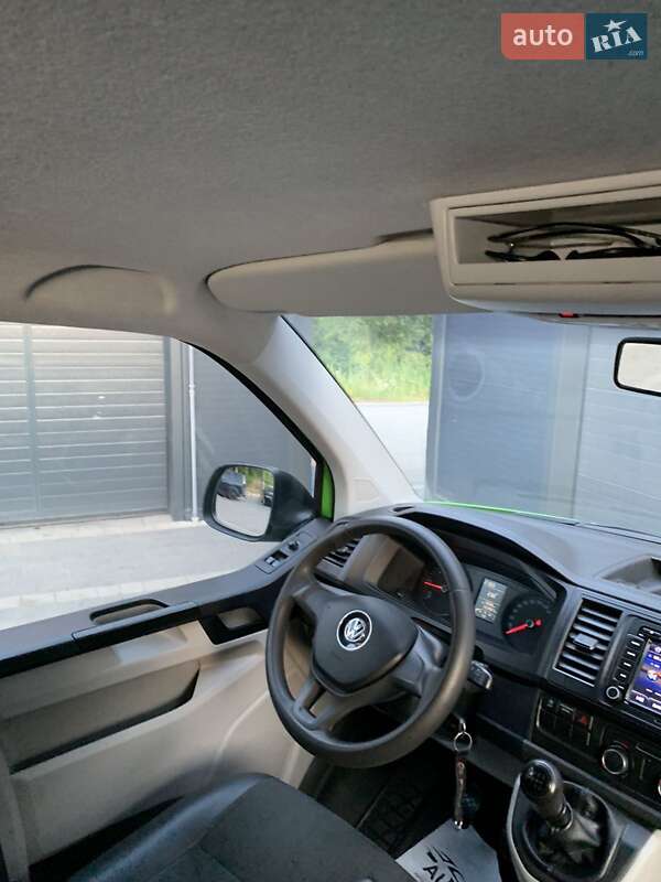 Минивэн Volkswagen Transporter 2015 в Ивано-Франковске