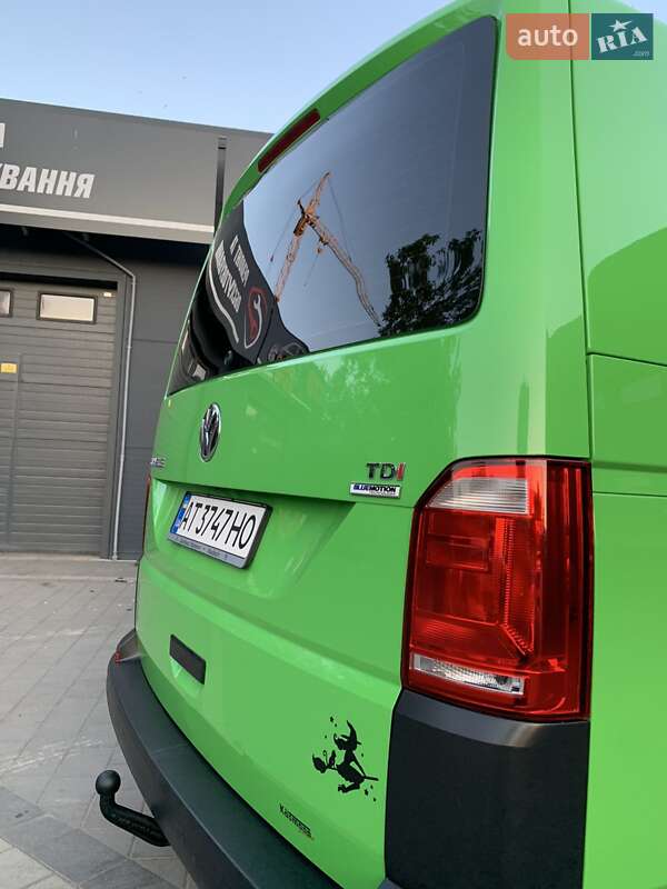 Минивэн Volkswagen Transporter 2015 в Ивано-Франковске