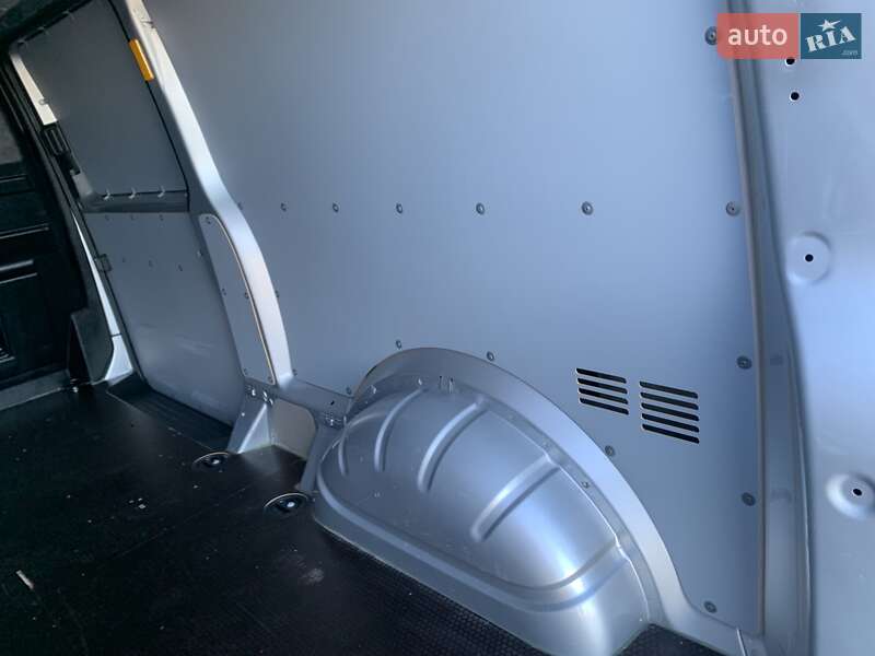 Вантажний фургон Volkswagen Transporter 2019 в Києві фото 66 Вантажний фургон Volkswagen Transporter 2019 в Києві