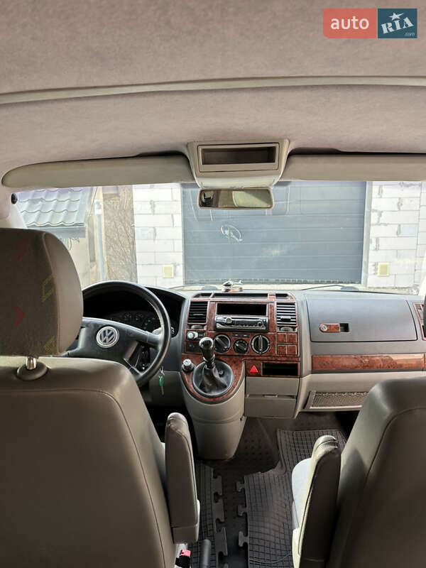 Минивэн Volkswagen Transporter 2004 в Стрые