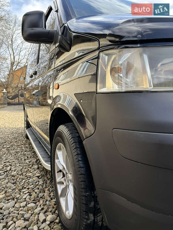 Минивэн Volkswagen Transporter 2004 в Стрые
