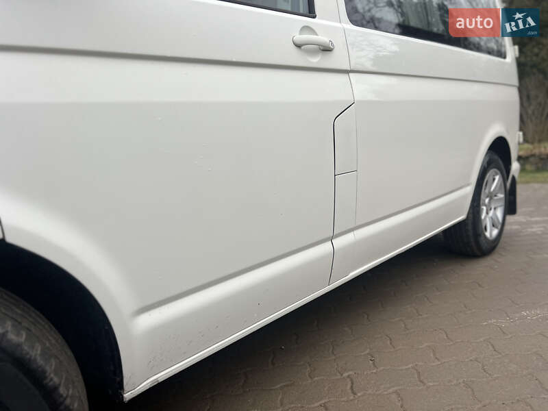 Минивэн Volkswagen Transporter 2006 в Львове
