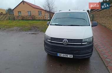 Минивэн Volkswagen Transporter 2015 в Ровно