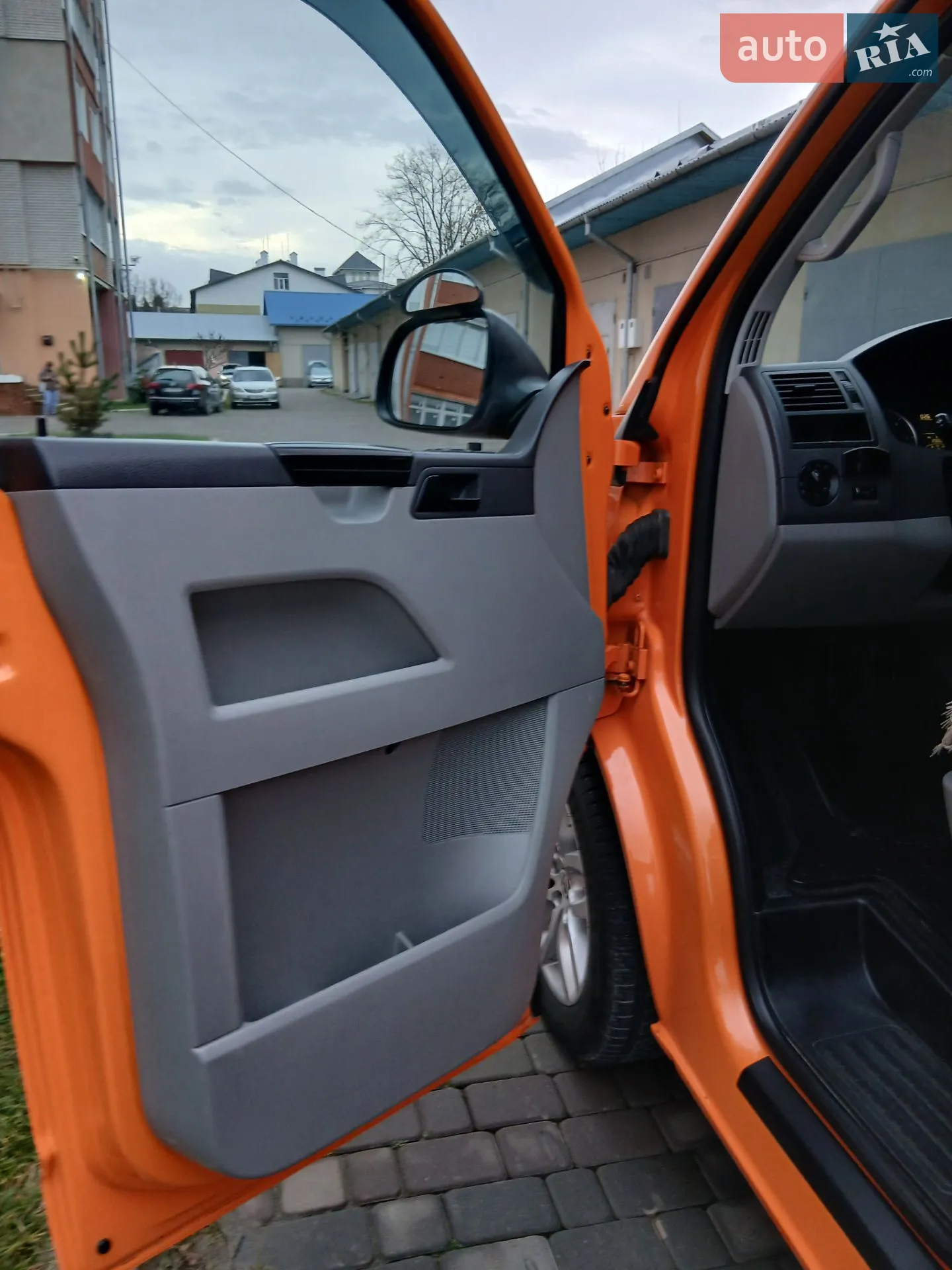 2012 Volkswagen Transporter - мініатюра 18