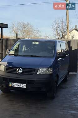 Мінівен Volkswagen Transporter 2004 в Львові