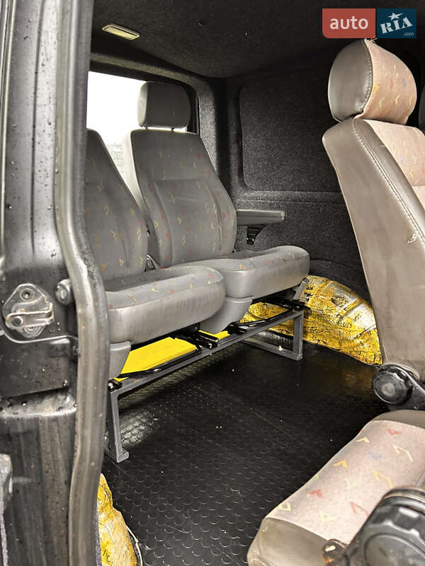 Минивэн Volkswagen Transporter 2007 в Михайловке-Рубежовке