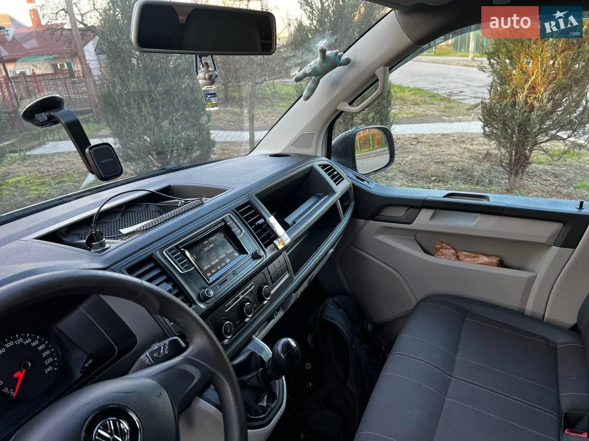2017 Volkswagen Transporter - мініатюра 20