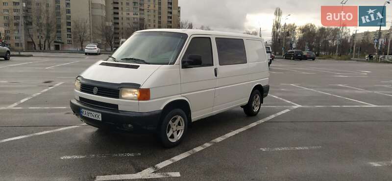 Минивэн Volkswagen Transporter 2000 в Киеве