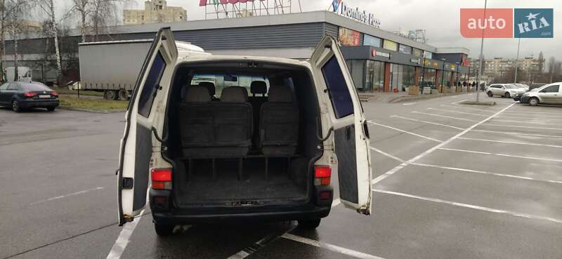 Минивэн Volkswagen Transporter 2000 в Киеве