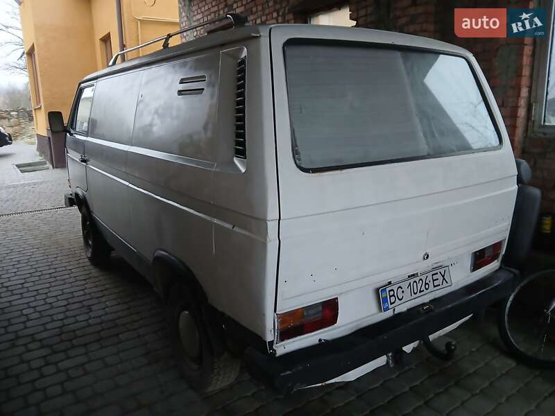 Вантажопасажирський фургон Volkswagen Transporter 1986 в Трускавці