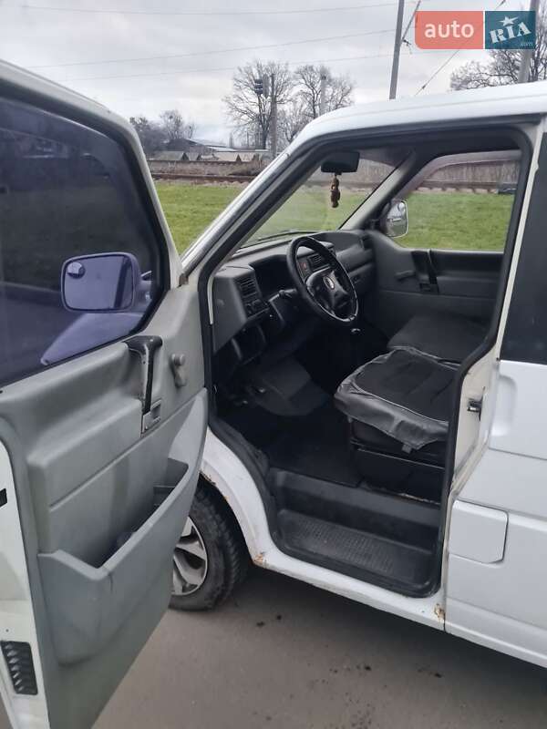 Минивэн Volkswagen Transporter 2000 в Черкассах