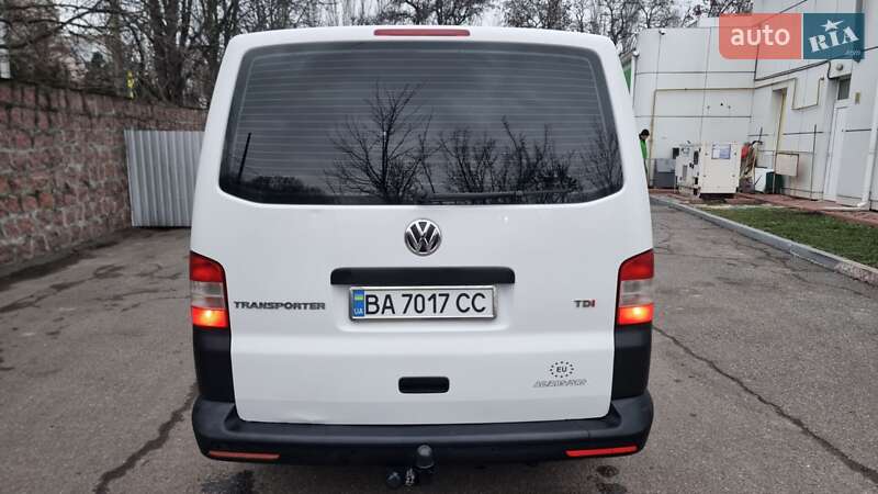 Грузовой фургон Volkswagen Transporter 2014 в Кропивницком