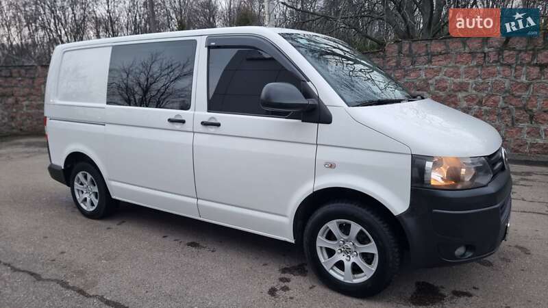 Грузовой фургон Volkswagen Transporter 2014 в Кропивницком
