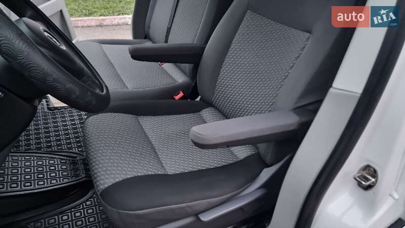 Грузовой фургон Volkswagen Transporter 2014 в Кропивницком