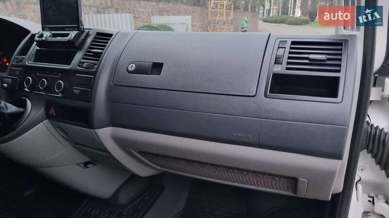 Грузовой фургон Volkswagen Transporter 2014 в Кропивницком