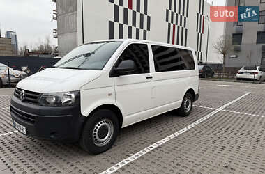 Вантажопасажирський фургон Volkswagen Transporter 2013 в Києві