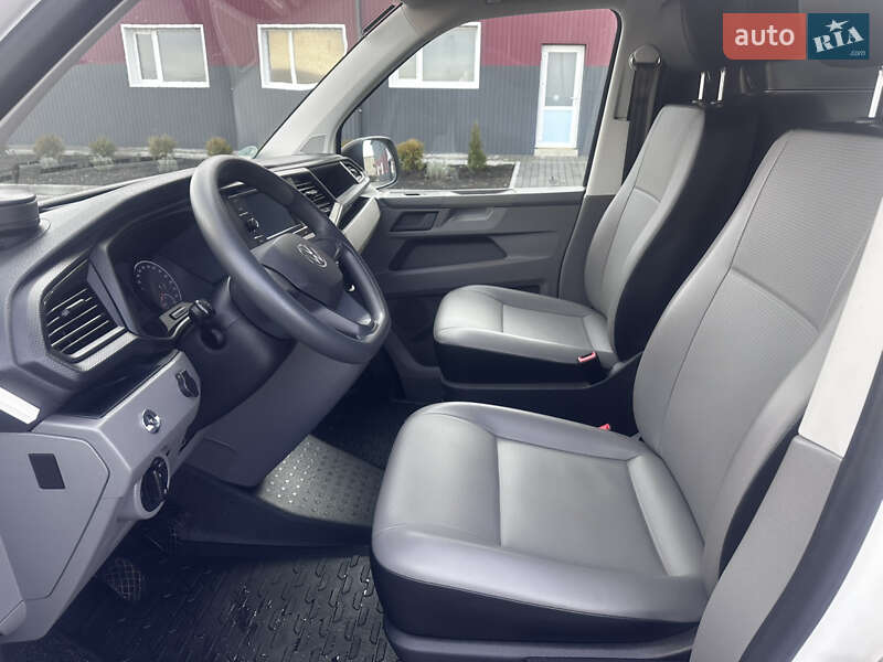 Грузовой фургон Volkswagen Transporter 2023 в Дубно