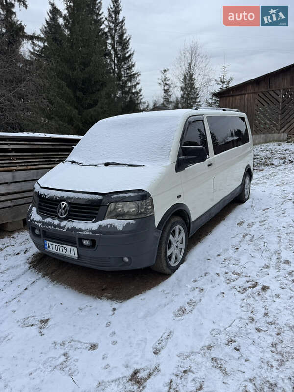 Минивэн Volkswagen Transporter 2004 в Буковеле