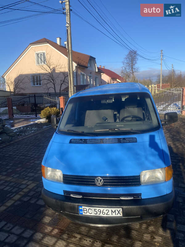 Минивэн Volkswagen Transporter 1995 в Стебнику