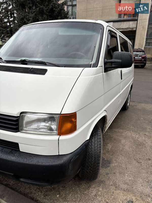 Минивэн Volkswagen Transporter 2001 в Черновцах