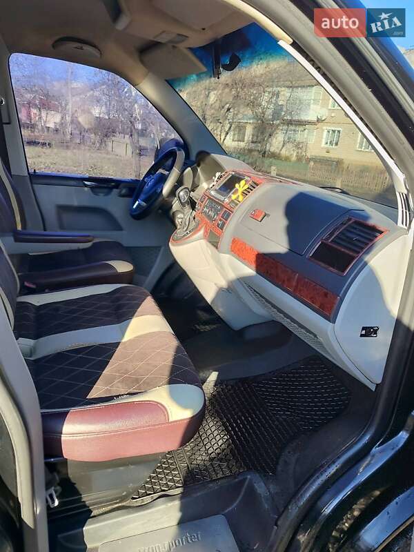 Мінівен Volkswagen Transporter 2010 в Тульчині