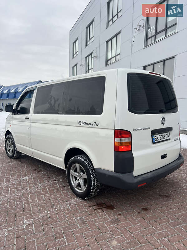 Минивэн Volkswagen Transporter 2007 в Ровно