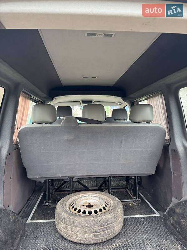 Минивэн Volkswagen Transporter 2005 в Турке