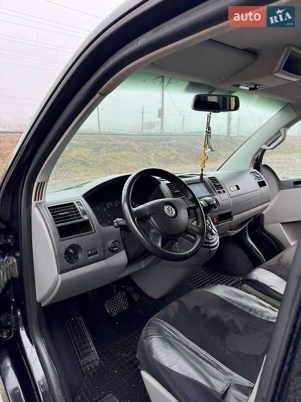 Мінівен Volkswagen Transporter 2009 в Хмельницькому