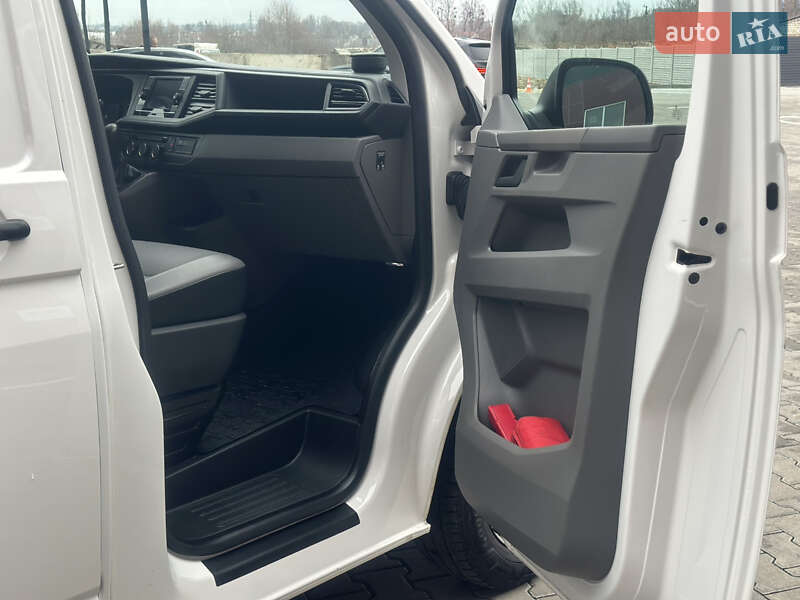 Грузовой фургон Volkswagen Transporter 2020 в Дубно