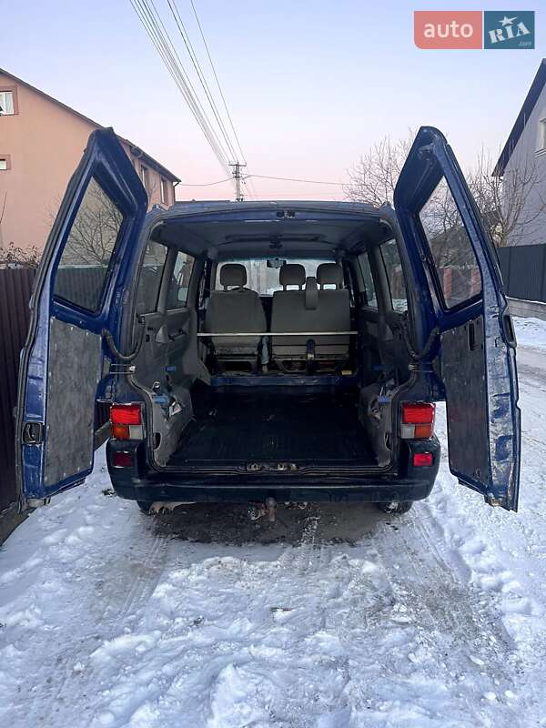 Мінівен Volkswagen Transporter 2001 в Здолбуніві