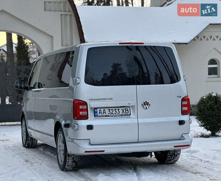 Мінівен Volkswagen Transporter 2015 в Києві