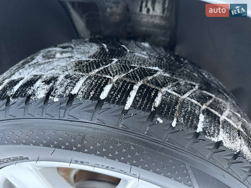 Мінівен Volkswagen Transporter 2015 в Києві