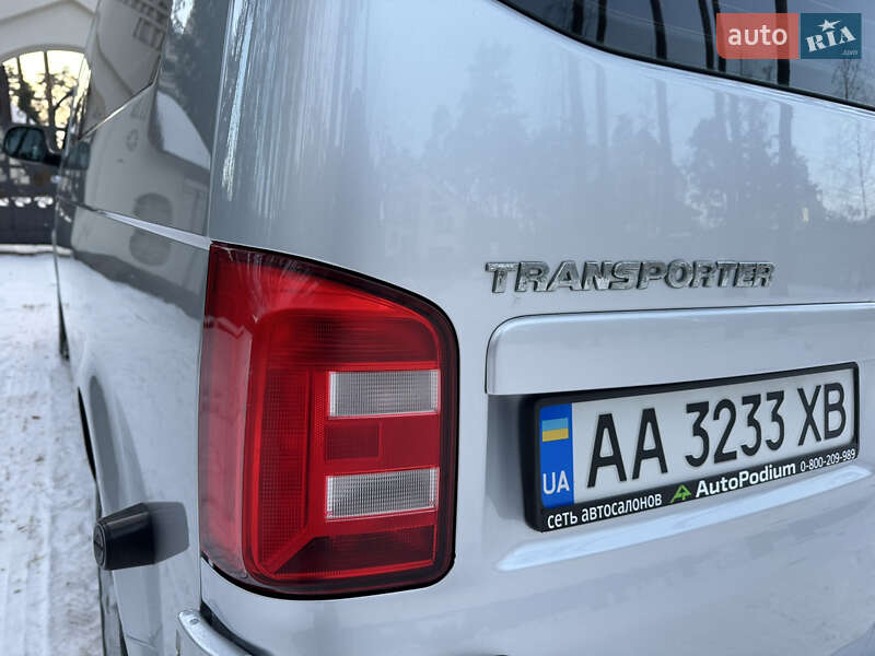 Мінівен Volkswagen Transporter 2015 в Києві