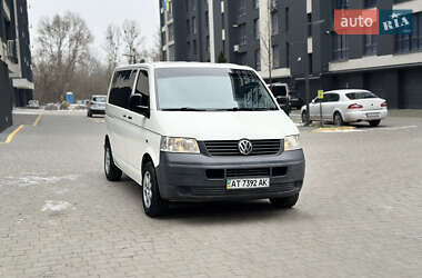 Мінівен Volkswagen Transporter 2004 в Івано-Франківську